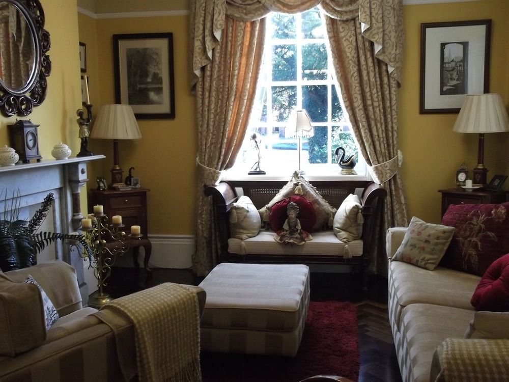 Holly House Bed And Breakfast And Apartments Hereford Exteriér fotografie